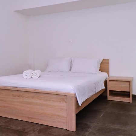 Koukaki, A Minimal Studio Athen Exterior foto